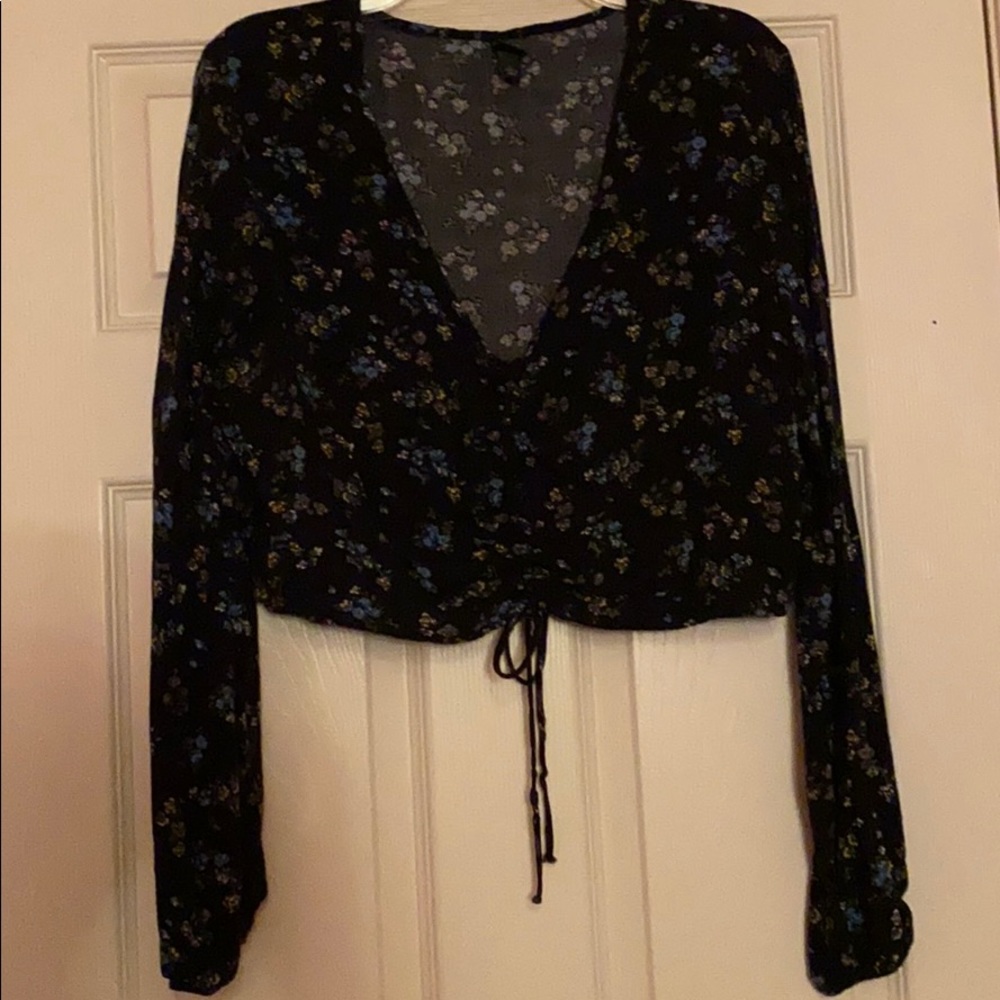 Long Sleeve Women’s Crop Top
